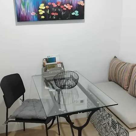 A H Monet Estudio Apartment