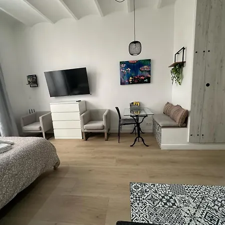 A H Monet Estudio Apartment Vinaros